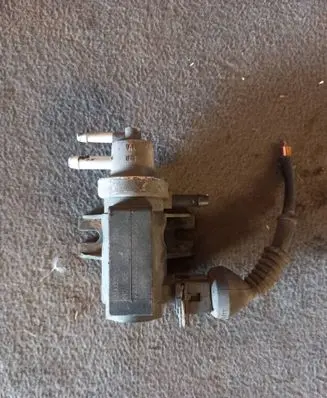 Audi A4 S4 B6 8E 8H Turbo solenoid valve 1H0906627A