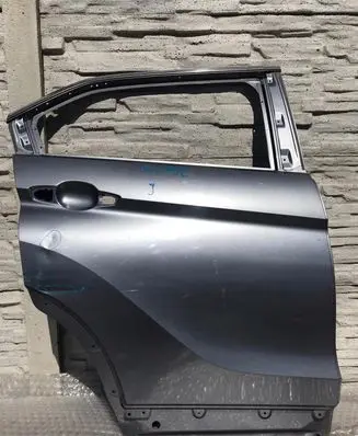 Mitsubishi Eclipse Cross Rear door