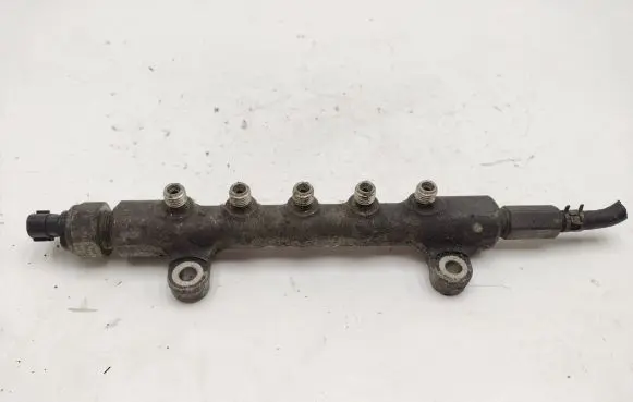 Toyota RAV 4 (XA30) Fuel main line pipe