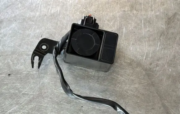 Renault Kadjar Alarm system siren 8201579504