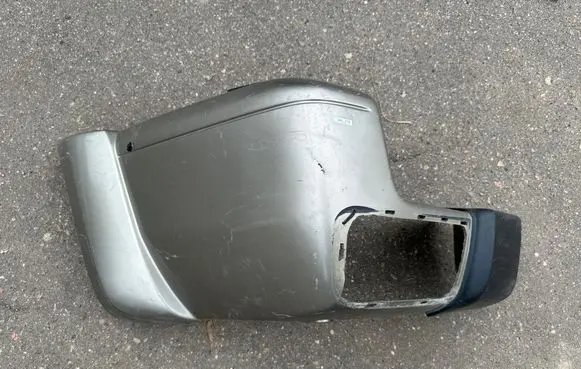 Nissan Patrol Y61 Rear bumper corner part panel trim 85025VB100 85025VB400