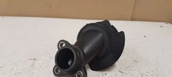 Volvo V50 Oil fill pipe 31330189