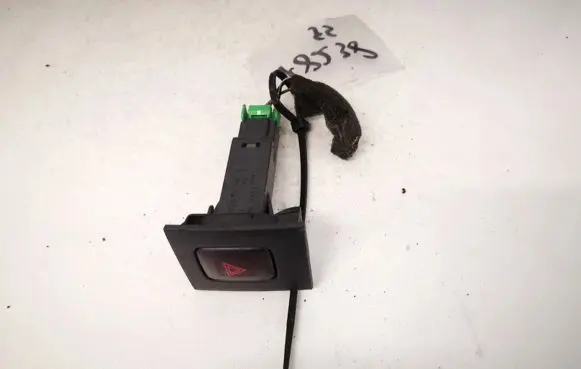 Volvo V70 Hazard light switch 30710106