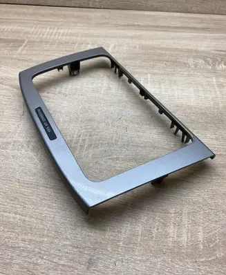 Volkswagen PASSAT B6 Radio/GPS head unit trim 3C0858069M 318410100