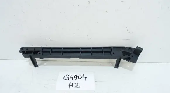 Opel Zafira C Front bumper mounting bracket 13300778 841601492