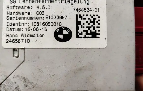 BMW 2 F46 Seat control module 7464634