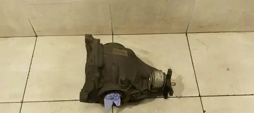 Mercedes-Benz E W212 Rear differential/diff mount bracket A2043501314