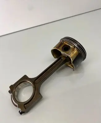 Ford Mondeo Mk III Piston with connecting rod CGBA