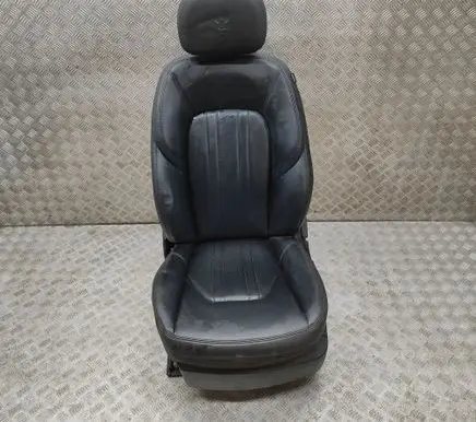 Maserati Ghibli Front driver seat L0372837AA 673002833