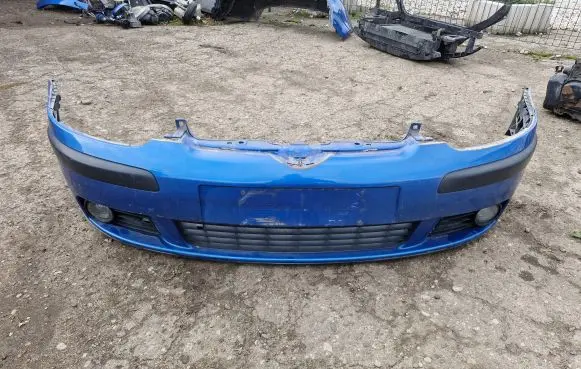 Volkswagen Golf V Front bumper