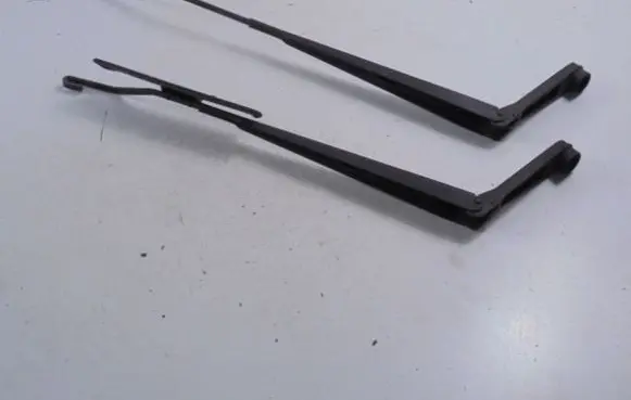 Mazda Premacy Front wiper blade arm NWD6060