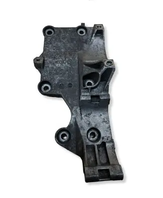 Volkswagen PASSAT B6 Generator/alternator bracket 03G903143F