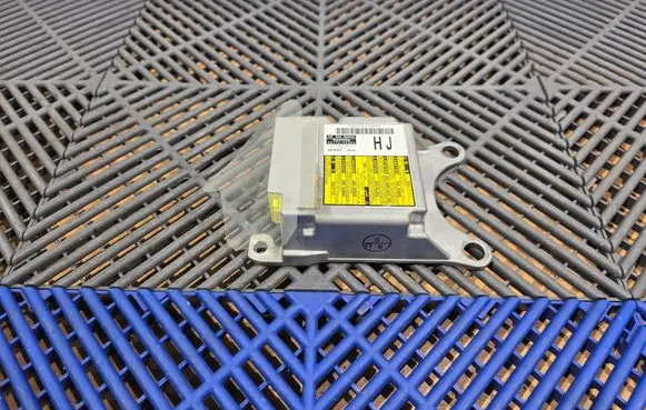 Toyota RAV 4 (XA40) Airbag control unit/module 1508004431 8917042400