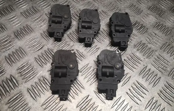 Mercedes-Benz E A207 Intake manifold valve actuator/motor A2219066900 2219066900