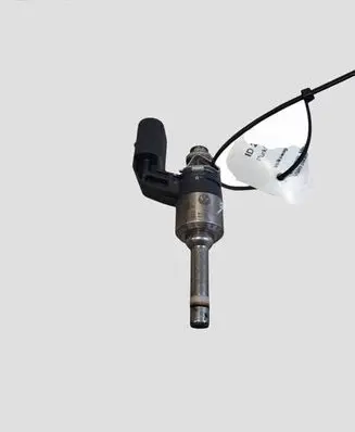 Volkswagen Golf Plus Fuel injector 03C906036F