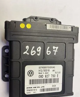 Volkswagen Touareg I Gearbox control unit/module 09D927750E H12S0318 YPAK001613