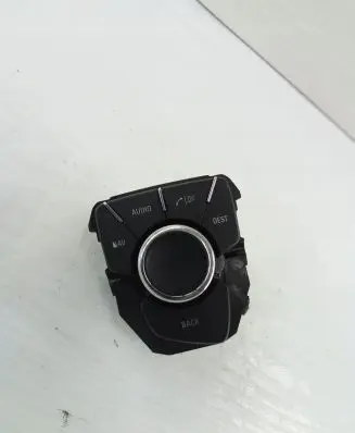 Multifunctional control switch/knob