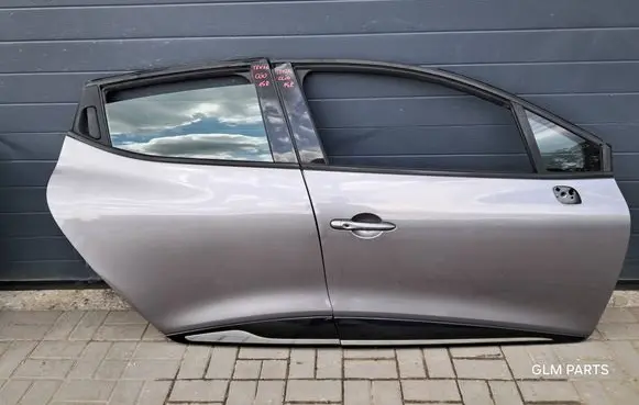 Renault Clio IV Front door 