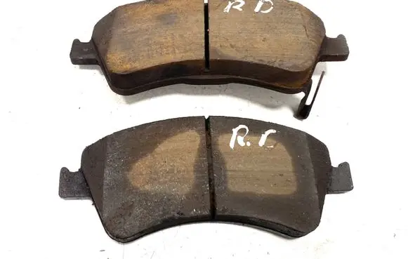 Toyota Avensis T270 Brake pads (front) 90R011917448 90R01191 FER4020