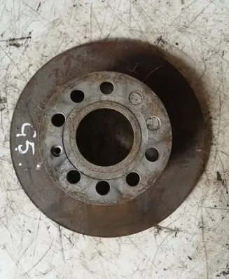 Volkswagen Golf V Rear brake disc