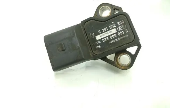 Skoda Octavia Mk2 (1Z) Intake air temperature sensor 038906051B 0281002399