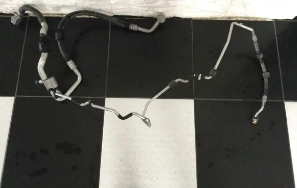 Audi A4 S4 B8 8K Air conditioning (A/C) pipe/hose