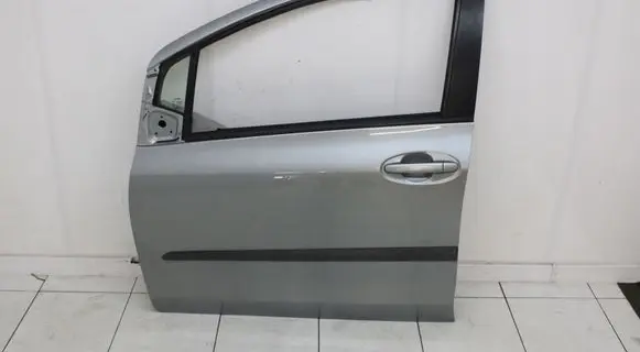 Bentley Flying Spur Rear door 2005R