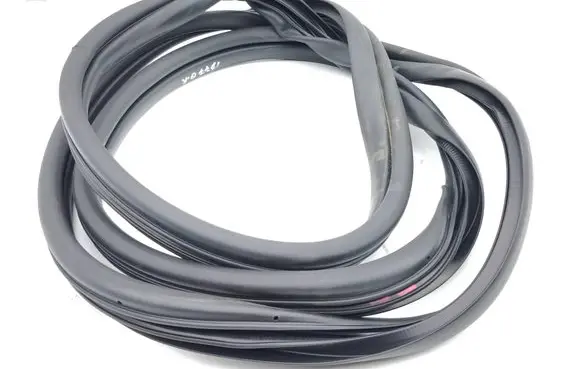 KIA Sportage Rubber seal rear door 