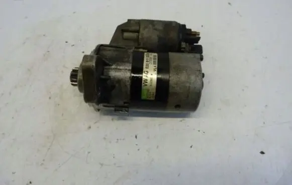 Volkswagen Golf IV Starter motor 0209110235