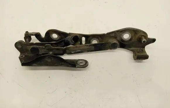 Volvo S60 Tailgate/trunk/boot hinge