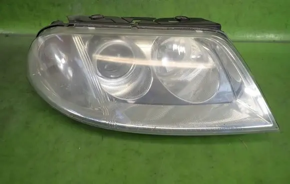 Volkswagen PASSAT B5.5 Headlight/headlamp