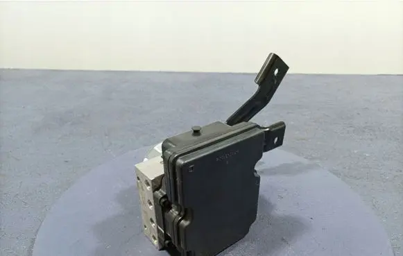 Hyundai i20 (PB PBT) ABS Pump 58900Q0200