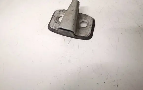 Audi A4 S4 B5 8D Rear door lock loop/hook striker 