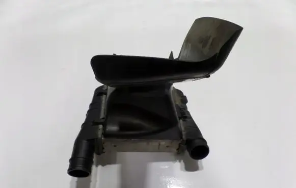Audi A4 S4 B7 8E 8H Intercooler radiator 8E0117335N