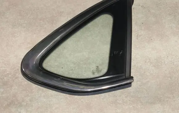 BMW 2 F45 Rear side window 7326152 51377326152 E000137