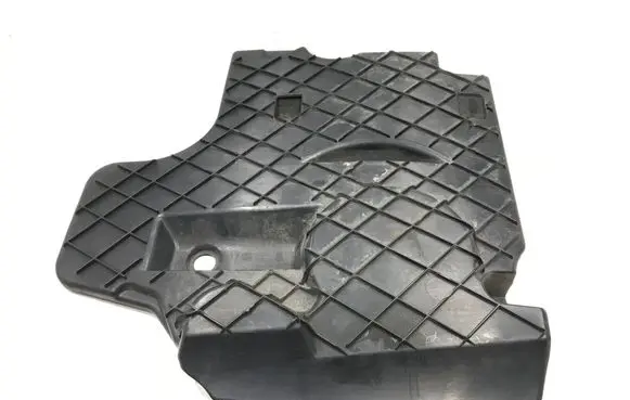 Mercedes-Benz C W204 Timing belt guard (cover) a6510101867