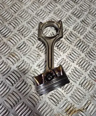 Volvo XC90 Piston with connecting rod 0822LB 31401957