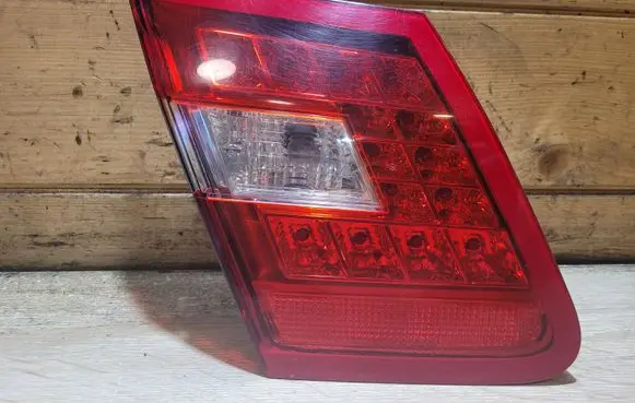 Mercedes-Benz E W212 Tailgate rear/tail lights A228200764