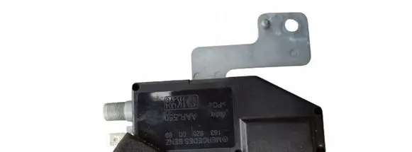 Mercedes-Benz ML W163 Aerial antenna amplifier A1638200089