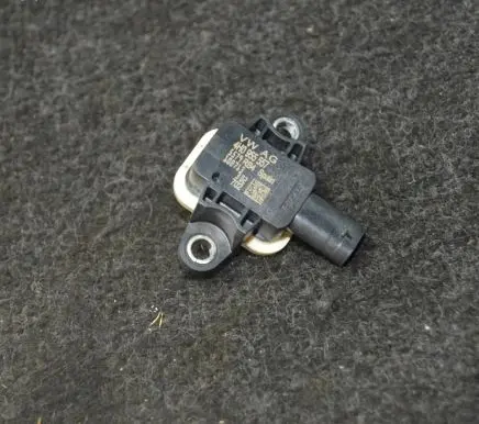 Audi A8 S8 D4 4H Airbag deployment crash/impact sensor 4H0955557