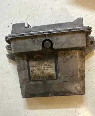 Renault Scenic I Engine control unit/module 7700111206
