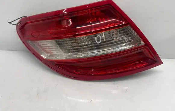 Rear/tail lights
