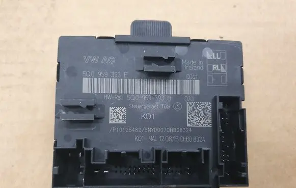 Audi A3 S3 8V Door control unit/module 5Q0959393B 5Q0959393E