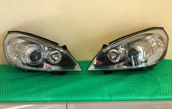Volvo S60 Headlights/headlamps set 31299991 89905476 31299990