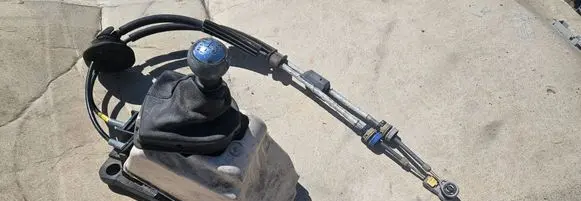 Peugeot 308 Gear selector 9682138580