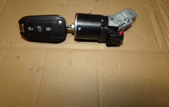 Peugeot 208 Ignition lock