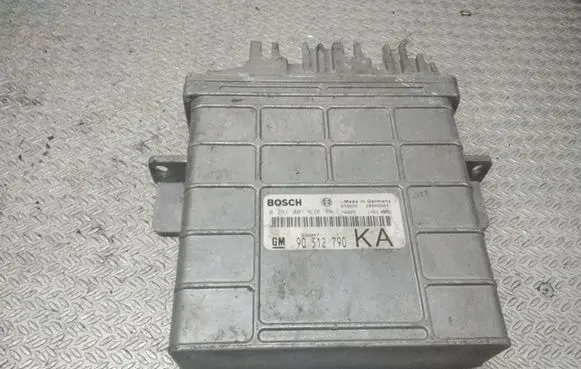 Opel Vectra B Engine control unit/module ECU 0281001638 90512790