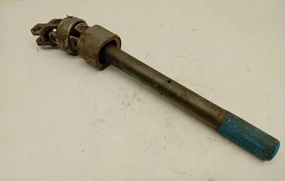 Volkswagen PASSAT B5 Steering column universal joint