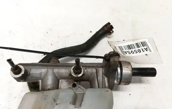Master brake cylinder