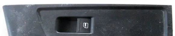 Volkswagen PASSAT B7 Electric window control switch 3AB857858